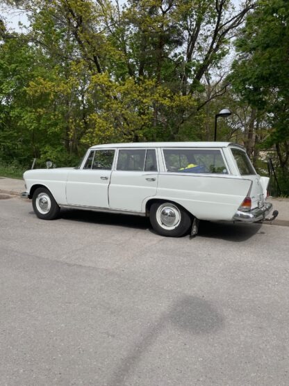 Mercedes 230 UNIVERSAL 1967 W110 - Bild 2