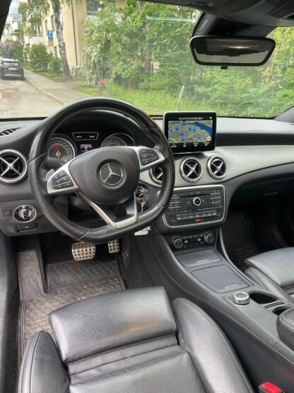 Mercedes C177 CLA 220d 4m Coupe 2016 - Bild 3